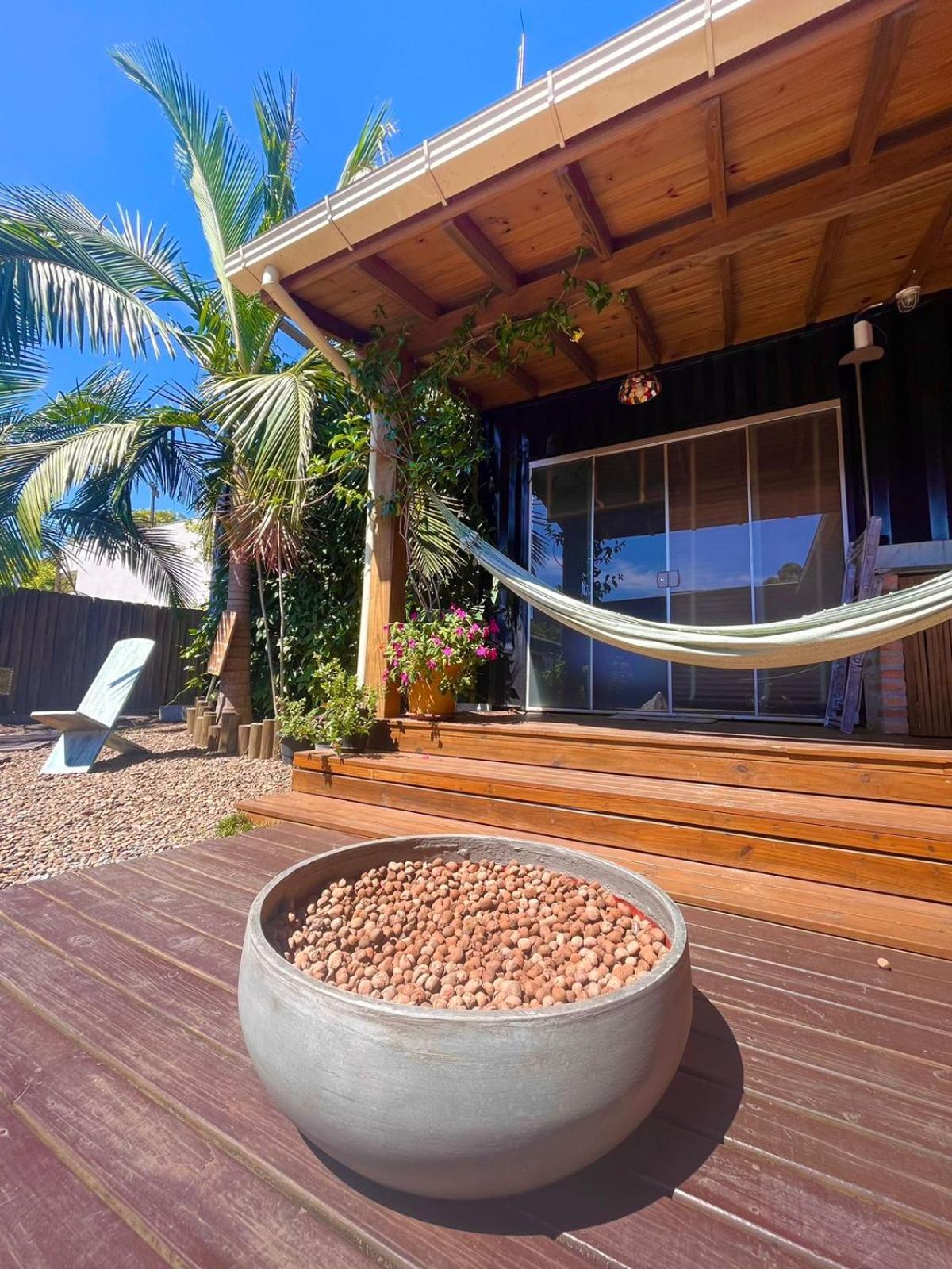 Capim Limao Containers Do Rosa Villa Praia do Rosa Exterior photo